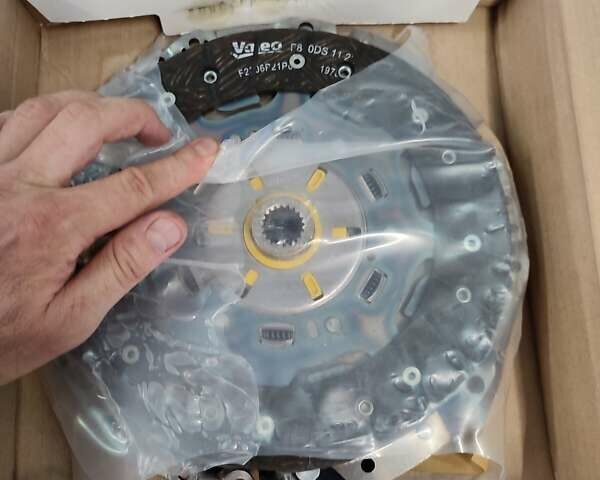 Черный Опель Инсигния, объемом двигателя 1.6 л и пробегом 221 тыс. км за 8694 $, фото 12 на Automoto.ua