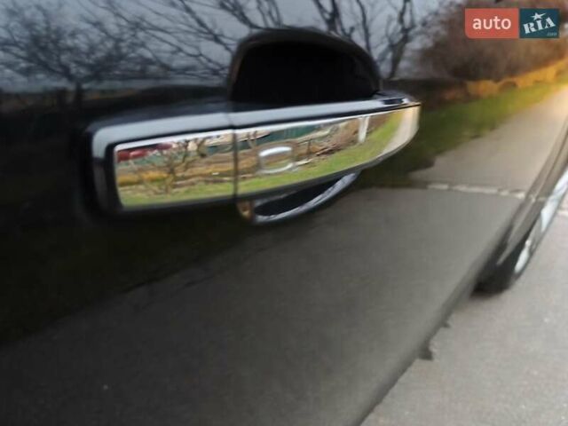 Черный Опель Инсигния, объемом двигателя 1.96 л и пробегом 255 тыс. км за 10999 $, фото 16 на Automoto.ua