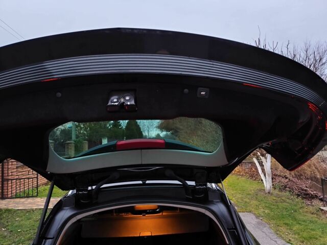 Чорний Опель Інсігнія, об'ємом двигуна 2 л та пробігом 255 тис. км за 10999 $, фото 22 на Automoto.ua