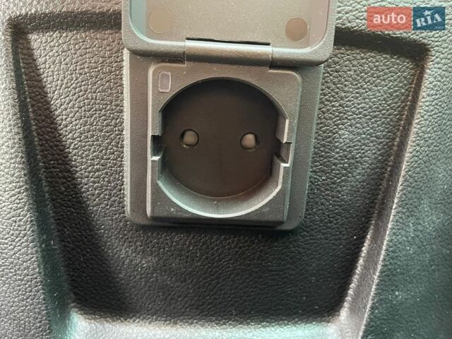 Чорний Опель Інсігнія, об'ємом двигуна 1.96 л та пробігом 238 тис. км за 11500 $, фото 37 на Automoto.ua