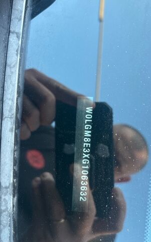 Черный Опель Инсигния, объемом двигателя 1.6 л и пробегом 276 тыс. км за 10800 $, фото 10 на Automoto.ua