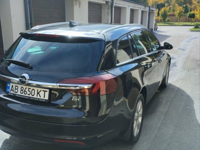Чорний Опель Інсігнія, об'ємом двигуна 1.6 л та пробігом 235 тис. км за 10500 $, фото 3 на Automoto.ua