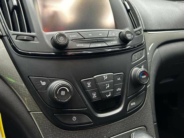 Черный Опель Инсигния, объемом двигателя 2 л и пробегом 324 тыс. км за 10800 $, фото 12 на Automoto.ua