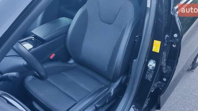 Черный Опель Инсигния, объемом двигателя 1.96 л и пробегом 199 тыс. км за 14300 $, фото 8 на Automoto.ua