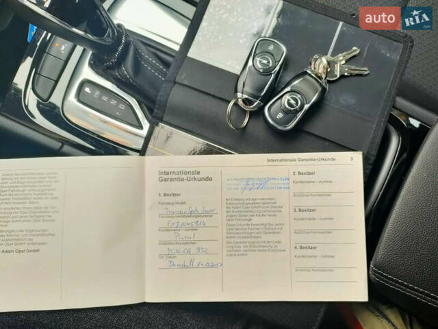 Черный Опель Инсигния, объемом двигателя 1.6 л и пробегом 190 тыс. км за 15800 $, фото 74 на Automoto.ua