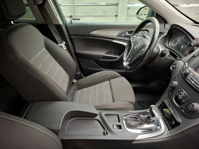 Чорний Опель Інсігнія, об'ємом двигуна 2 л та пробігом 234 тис. км за 12940 $, фото 12 на Automoto.ua