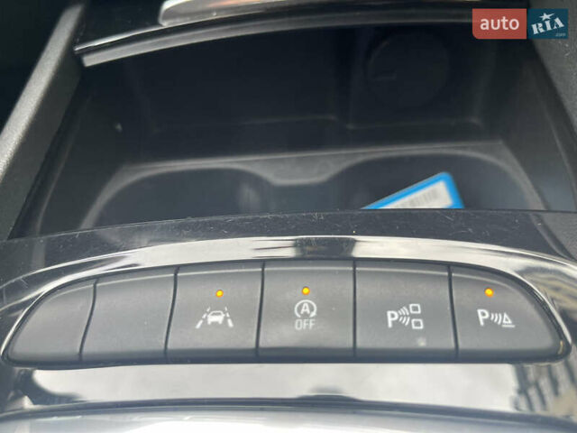 Черный Опель Инсигния, объемом двигателя 1.6 л и пробегом 190 тыс. км за 15800 $, фото 39 на Automoto.ua