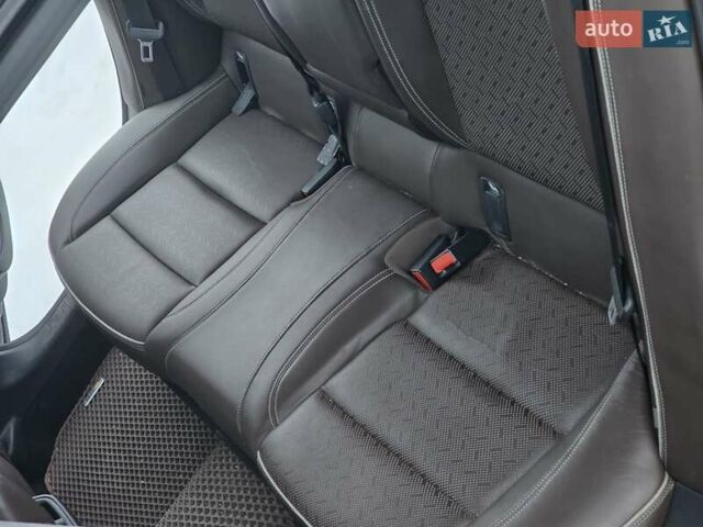 Чорний Опель Інсігнія, об'ємом двигуна 1.96 л та пробігом 210 тис. км за 17000 $, фото 23 на Automoto.ua