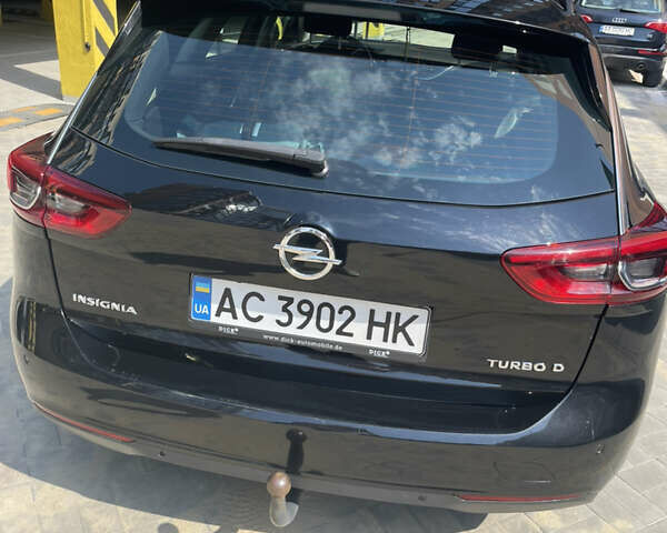 Черный Опель Инсигния, объемом двигателя 1.6 л и пробегом 190 тыс. км за 15800 $, фото 67 на Automoto.ua