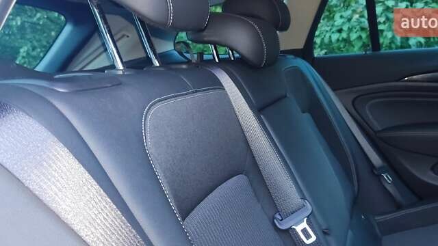 Черный Опель Инсигния, объемом двигателя 1.96 л и пробегом 199 тыс. км за 14300 $, фото 23 на Automoto.ua