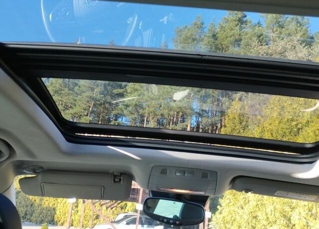 Черный Опель Инсигния, объемом двигателя 1 л и пробегом 156 тыс. км за 7000 $, фото 14 на Automoto.ua