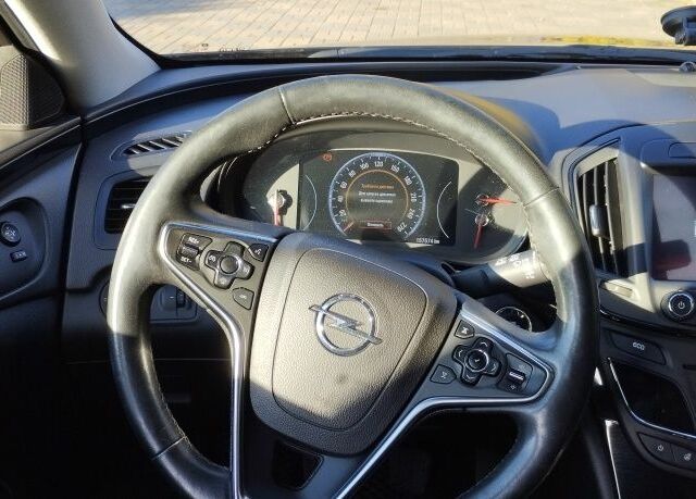 Черный Опель Инсигния, объемом двигателя 1 л и пробегом 156 тыс. км за 7000 $, фото 11 на Automoto.ua