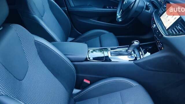 Черный Опель Инсигния, объемом двигателя 1.96 л и пробегом 199 тыс. км за 14300 $, фото 20 на Automoto.ua