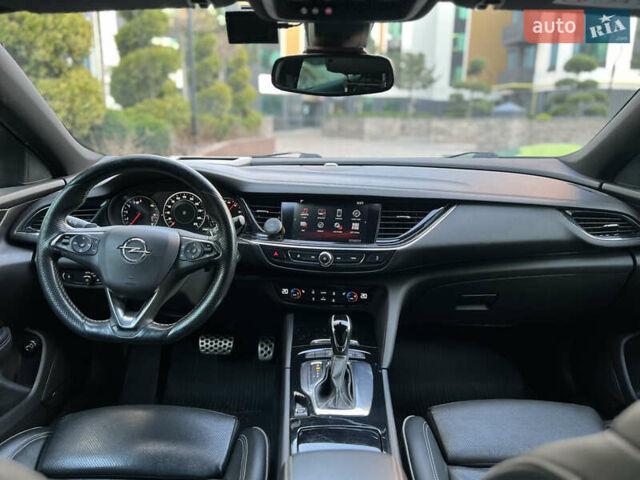 Черный Опель Инсигния, объемом двигателя 1.96 л и пробегом 241 тыс. км за 15900 $, фото 6 на Automoto.ua