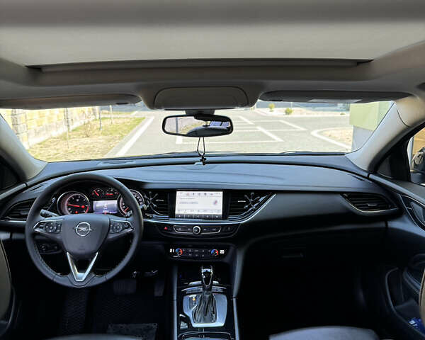 Чорний Опель Інсігнія, об'ємом двигуна 1.96 л та пробігом 240 тис. км за 13999 $, фото 17 на Automoto.ua