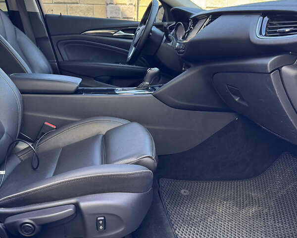 Чорний Опель Інсігнія, об'ємом двигуна 1.96 л та пробігом 240 тис. км за 13999 $, фото 14 на Automoto.ua