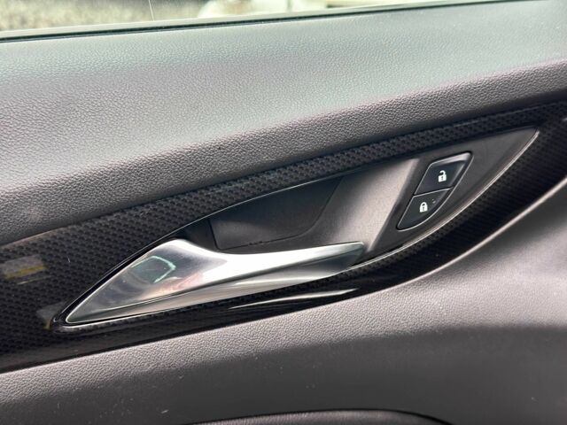 Черный Опель Инсигния, объемом двигателя 2 л и пробегом 324 тыс. км за 13900 $, фото 13 на Automoto.ua