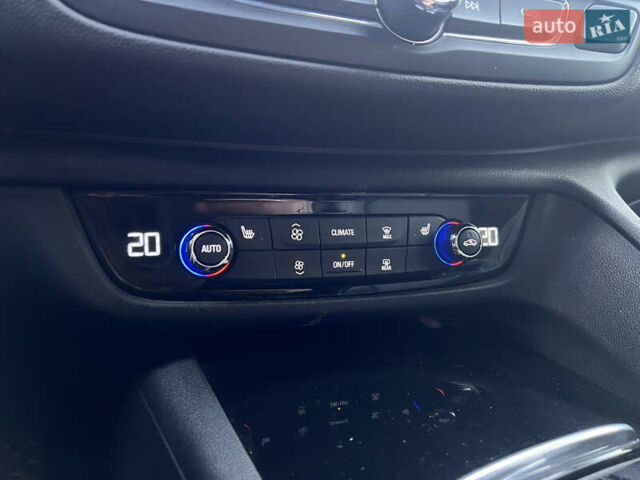 Черный Опель Инсигния, объемом двигателя 1.96 л и пробегом 241 тыс. км за 15900 $, фото 11 на Automoto.ua