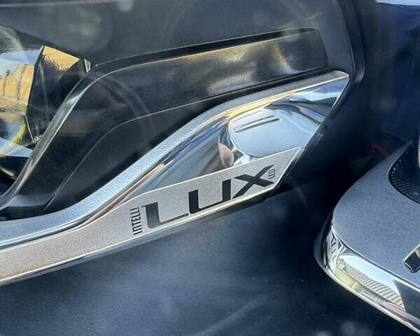 Чорний Опель Інсігнія, об'ємом двигуна 1.96 л та пробігом 240 тис. км за 13999 $, фото 9 на Automoto.ua