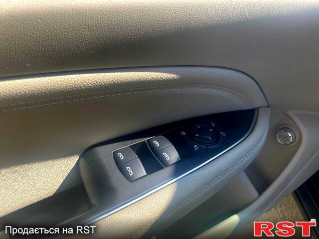Черный Опель Инсигния, объемом двигателя 2 л и пробегом 0 тыс. км за 17900 $, фото 7 на Automoto.ua
