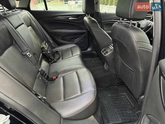 Чорний Опель Інсігнія, об'ємом двигуна 2 л та пробігом 194 тис. км за 15600 $, фото 21 на Automoto.ua