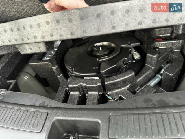 Чорний Опель Інсігнія, об'ємом двигуна 2 л та пробігом 194 тис. км за 15600 $, фото 16 на Automoto.ua