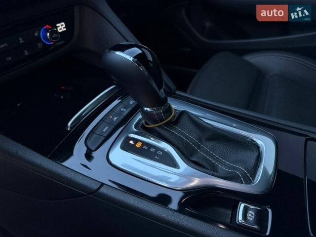 Черный Опель Инсигния, объемом двигателя 2 л и пробегом 178 тыс. км за 19999 $, фото 34 на Automoto.ua