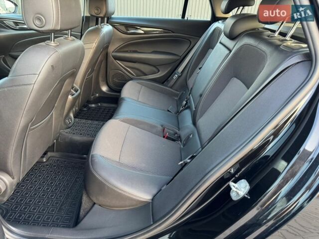 Чорний Опель Інсігнія, об'ємом двигуна 2 л та пробігом 202 тис. км за 16900 $, фото 16 на Automoto.ua