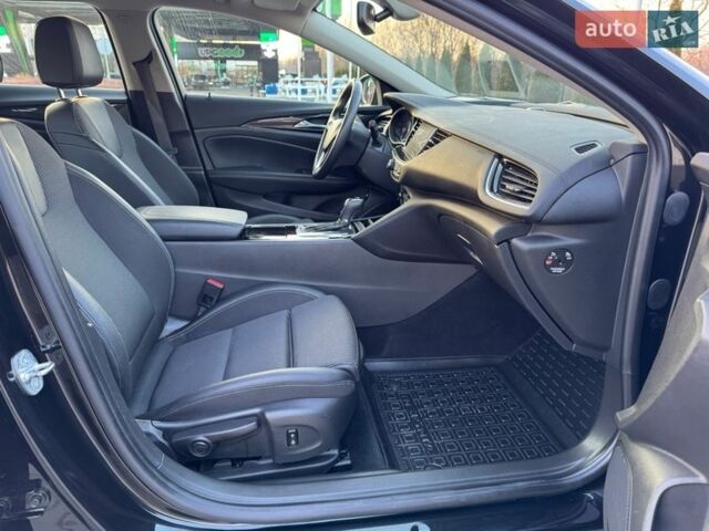 Чорний Опель Інсігнія, об'ємом двигуна 2 л та пробігом 202 тис. км за 16900 $, фото 26 на Automoto.ua