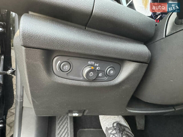 Чорний Опель Інсігнія, об'ємом двигуна 1.96 л та пробігом 213 тис. км за 18422 $, фото 20 на Automoto.ua