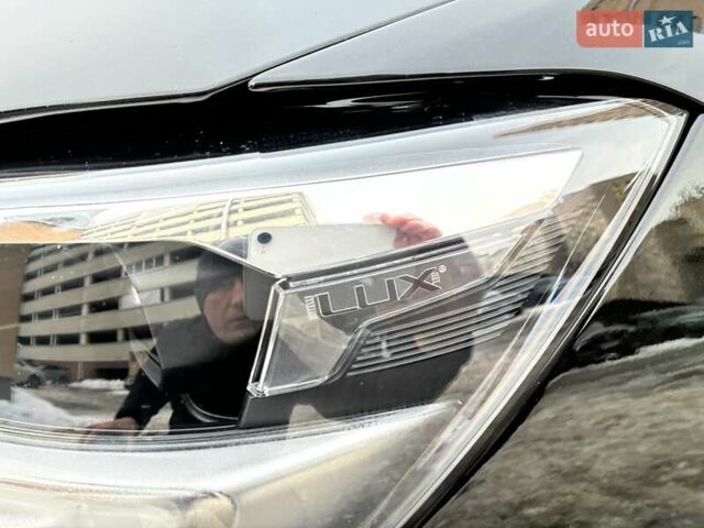 Черный Опель Инсигния, объемом двигателя 1.96 л и пробегом 181 тыс. км за 18500 $, фото 40 на Automoto.ua