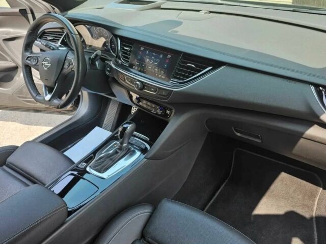 Черный Опель Инсигния, объемом двигателя 2 л и пробегом 25 тыс. км за 18400 $, фото 6 на Automoto.ua