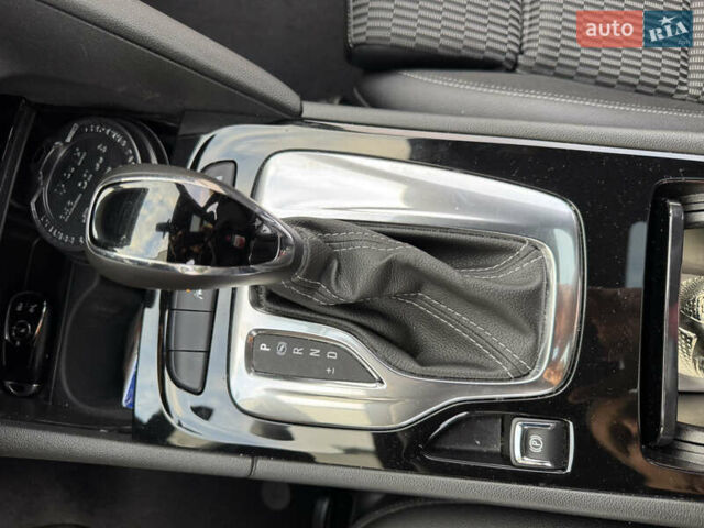 Чорний Опель Інсігнія, об'ємом двигуна 1.96 л та пробігом 213 тис. км за 18422 $, фото 23 на Automoto.ua