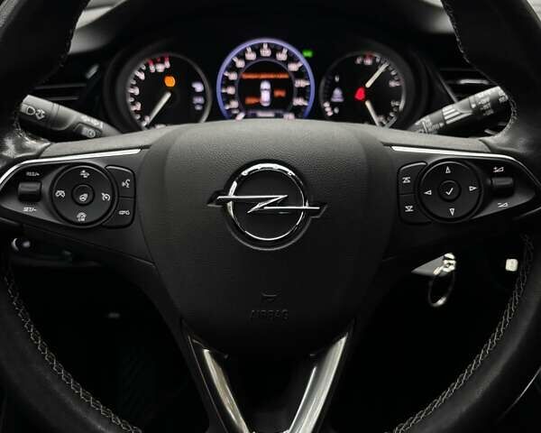 Черный Опель Инсигния, объемом двигателя 1.96 л и пробегом 168 тыс. км за 18800 $, фото 9 на Automoto.ua