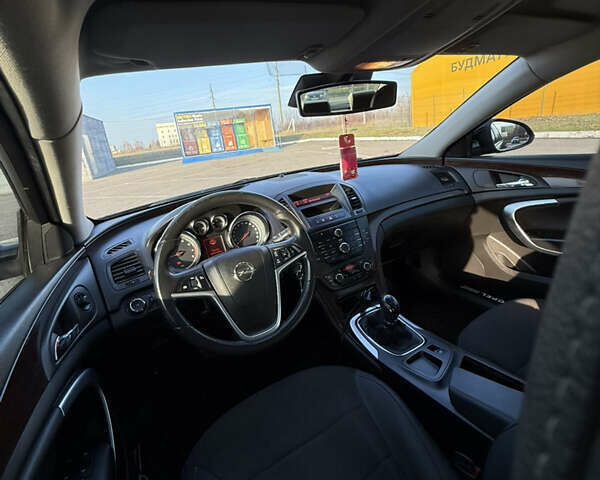 Черный Опель Инсигния, объемом двигателя 2 л и пробегом 193 тыс. км за 6100 $, фото 10 на Automoto.ua