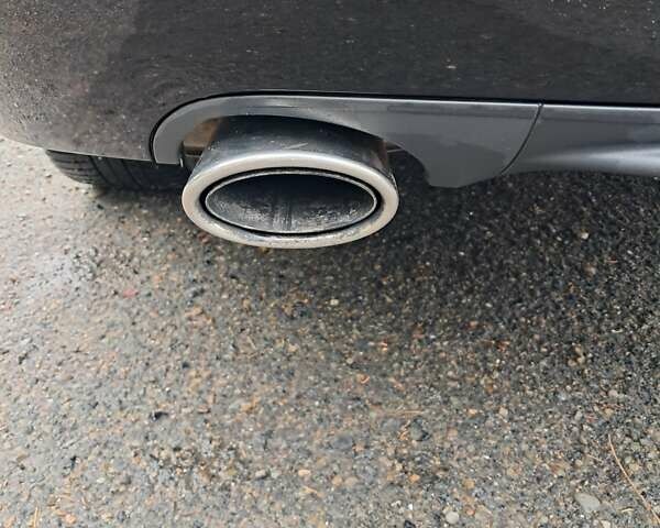 Черный Опель Инсигния, объемом двигателя 1.96 л и пробегом 290 тыс. км за 7999 $, фото 6 на Automoto.ua