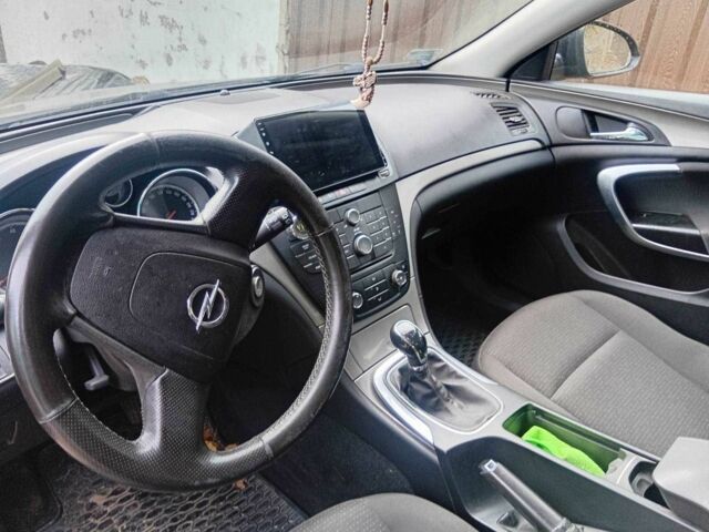 Чорний Опель Інсігнія, об'ємом двигуна 1.8 л та пробігом 220 тис. км за 6500 $, фото 4 на Automoto.ua