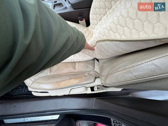 Черный Опель Инсигния, объемом двигателя 1.96 л и пробегом 266 тыс. км за 7700 $, фото 18 на Automoto.ua