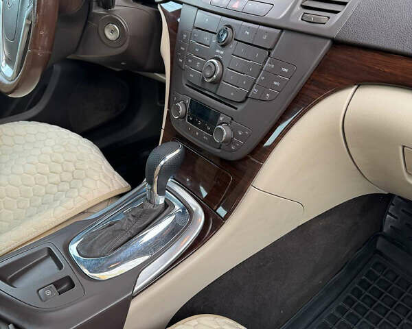 Черный Опель Инсигния, объемом двигателя 1.96 л и пробегом 266 тыс. км за 7700 $, фото 29 на Automoto.ua