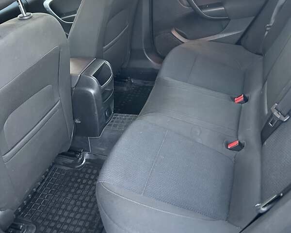 Черный Опель Инсигния, объемом двигателя 1.96 л и пробегом 196 тыс. км за 10999 $, фото 5 на Automoto.ua