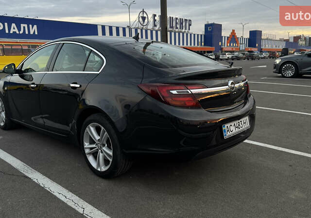 Черный Опель Инсигния, объемом двигателя 1.96 л и пробегом 179 тыс. км за 11900 $, фото 2 на Automoto.ua