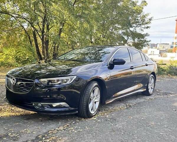 Черный Опель Инсигния, объемом двигателя 1.96 л и пробегом 118 тыс. км за 19900 $, фото 8 на Automoto.ua