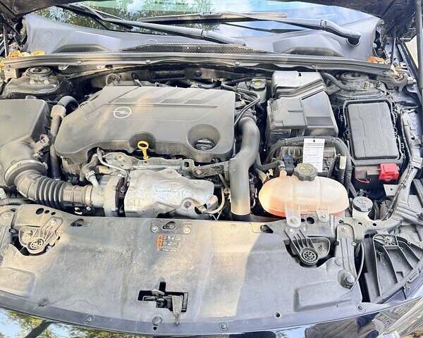 Черный Опель Инсигния, объемом двигателя 1.96 л и пробегом 118 тыс. км за 19900 $, фото 6 на Automoto.ua