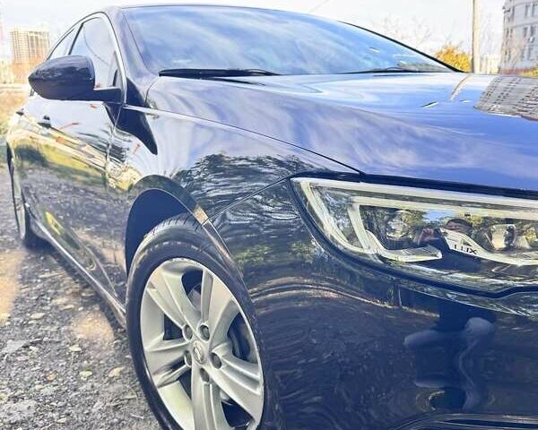 Черный Опель Инсигния, объемом двигателя 1.96 л и пробегом 118 тыс. км за 19900 $, фото 3 на Automoto.ua