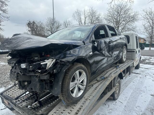 Черный Опель Инсигния, объемом двигателя 2 л и пробегом 220 тыс. км за 3750 $, фото 3 на Automoto.ua