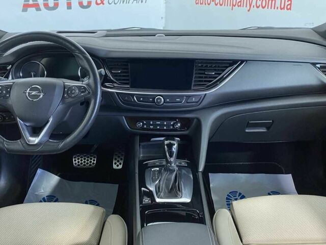 Черный Опель Инсигния, объемом двигателя 2 л и пробегом 140 тыс. км за 19950 $, фото 9 на Automoto.ua