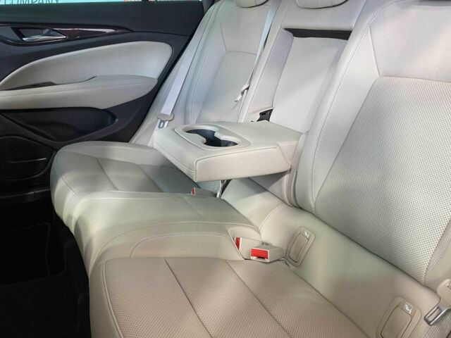 Черный Опель Инсигния, объемом двигателя 2 л и пробегом 140 тыс. км за 19950 $, фото 10 на Automoto.ua