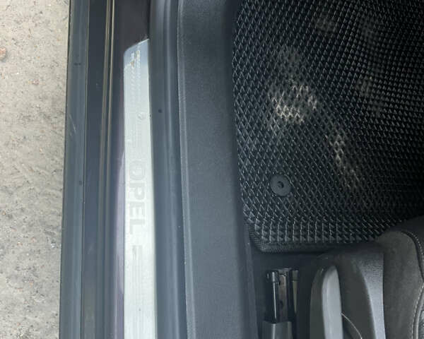 Коричневый Опель Инсигния, объемом двигателя 1.6 л и пробегом 210 тыс. км за 8500 $, фото 22 на Automoto.ua