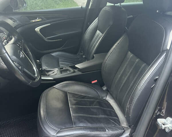 Коричневый Опель Инсигния, объемом двигателя 1.6 л и пробегом 210 тыс. км за 8500 $, фото 12 на Automoto.ua