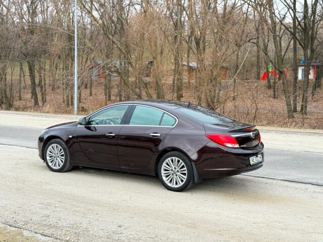 Коричневий Опель Інсігнія, об'ємом двигуна 2 л та пробігом 160 тис. км за 13000 $, фото 1 на Automoto.ua